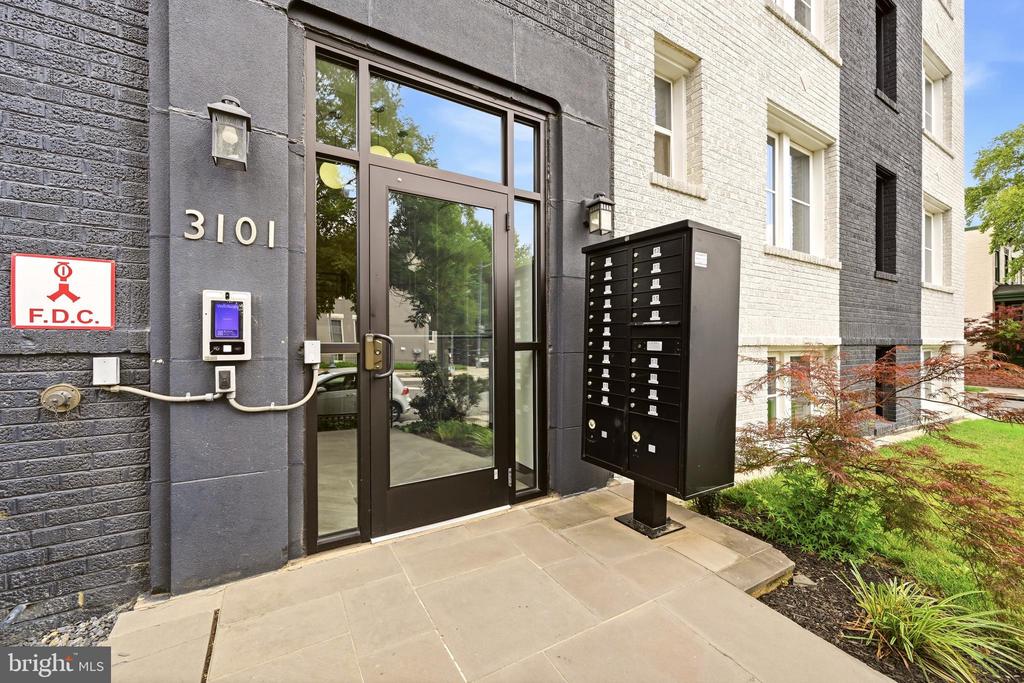3101 SHERMAN AVENUE NW Unit: 102