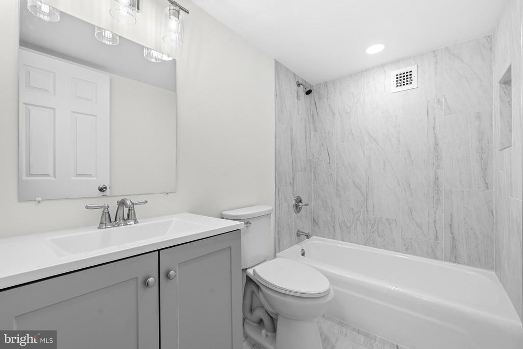 700 7TH STREET SW Unit: 126