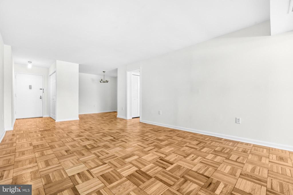 700 7TH STREET SW Unit: 126