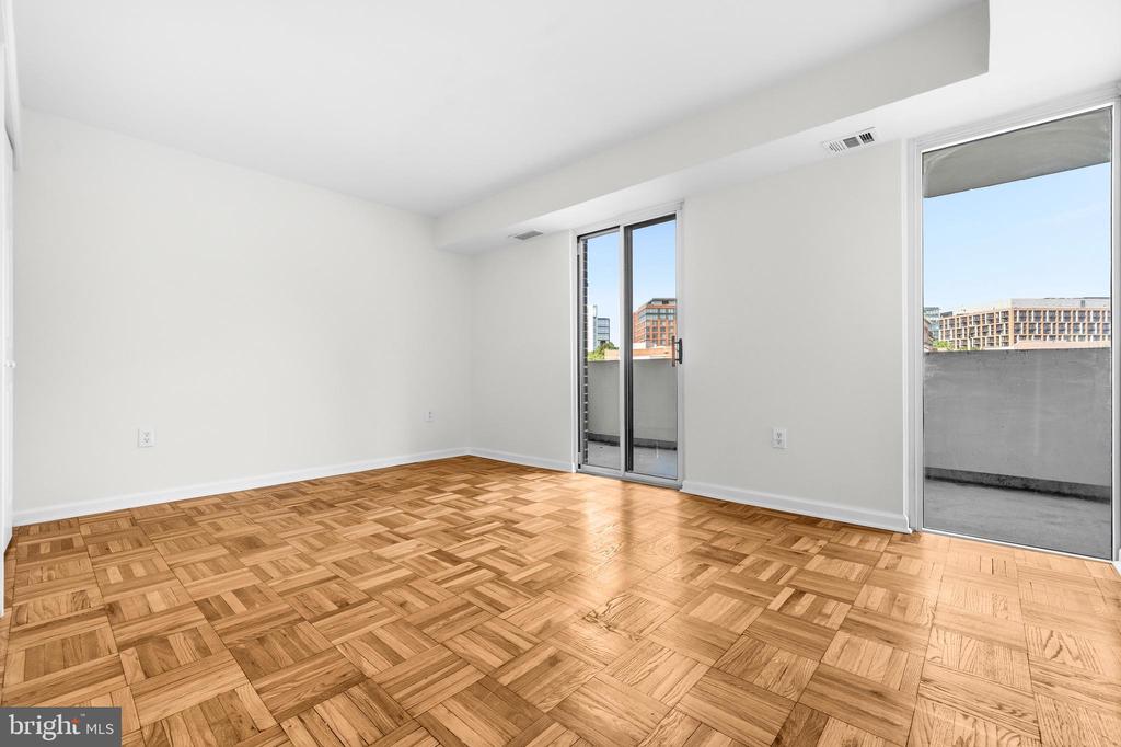 700 7TH STREET SW Unit: 126