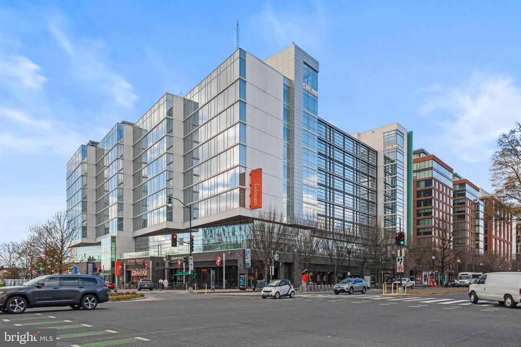700 7TH STREET SW Unit: 126