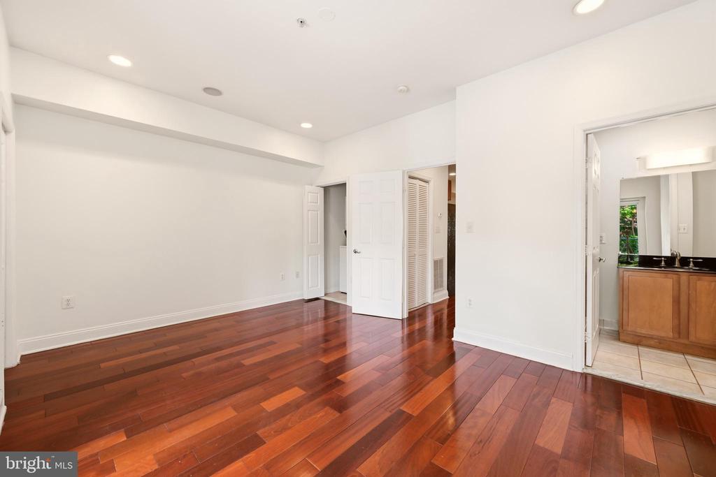 1610 11TH STREET NW Unit: 2B