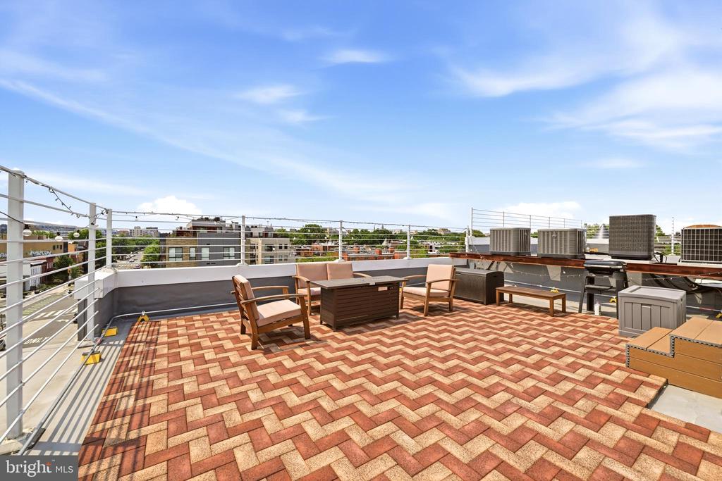1610 11TH STREET NW Unit: 2B