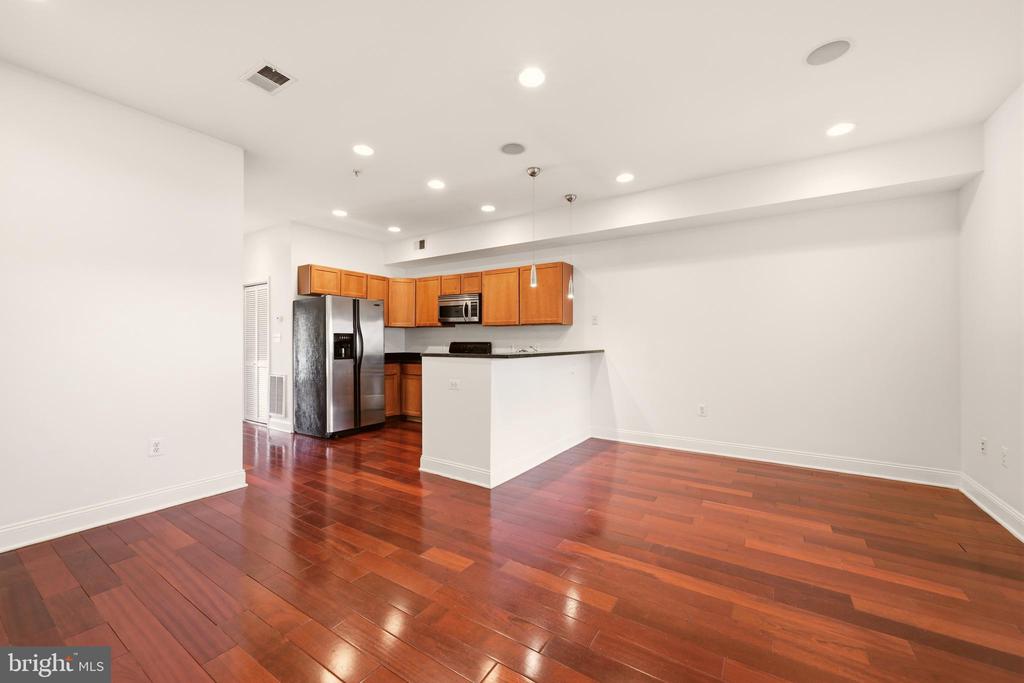 1610 11TH STREET NW Unit: 2B