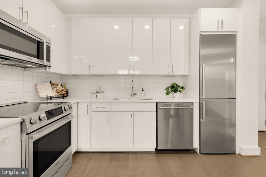 1500 PENNSYLVANIA AVENUE SE Unit: 305