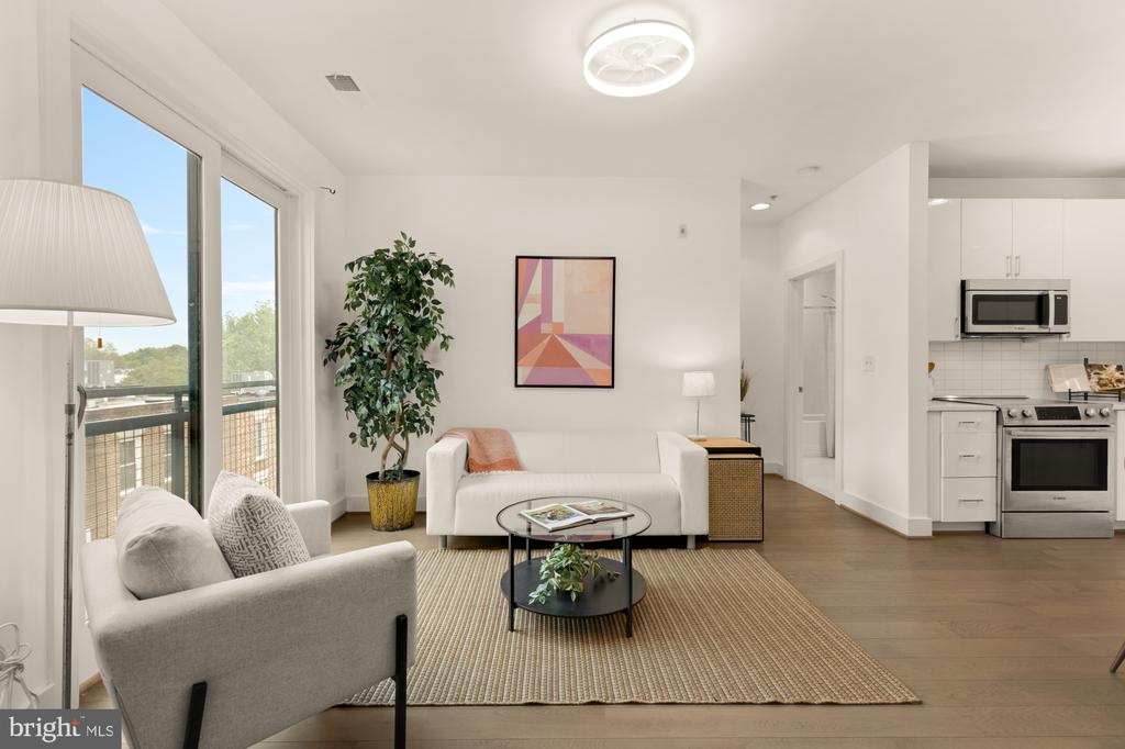 1500 PENNSYLVANIA AVENUE SE Unit: 305