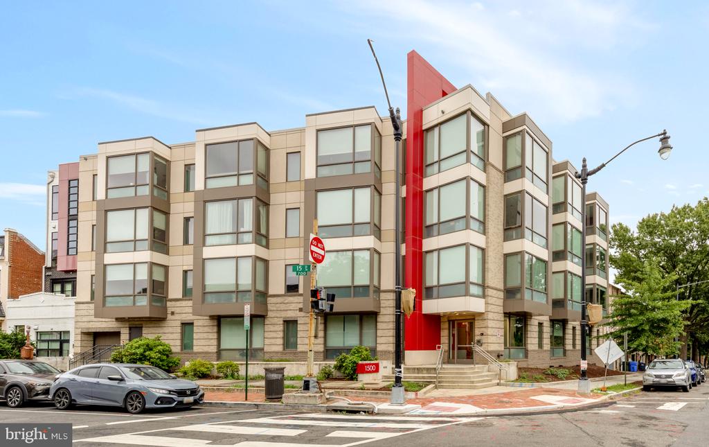 1500 PENNSYLVANIA AVENUE SE Unit: 305