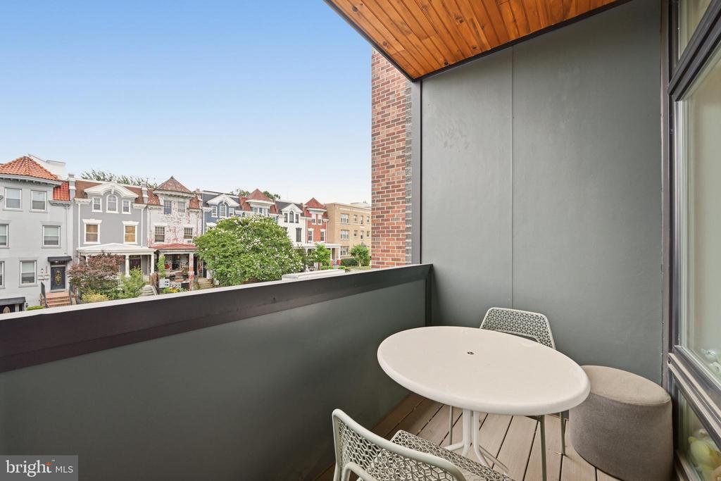 3554 13TH STREET NW Unit: 2
