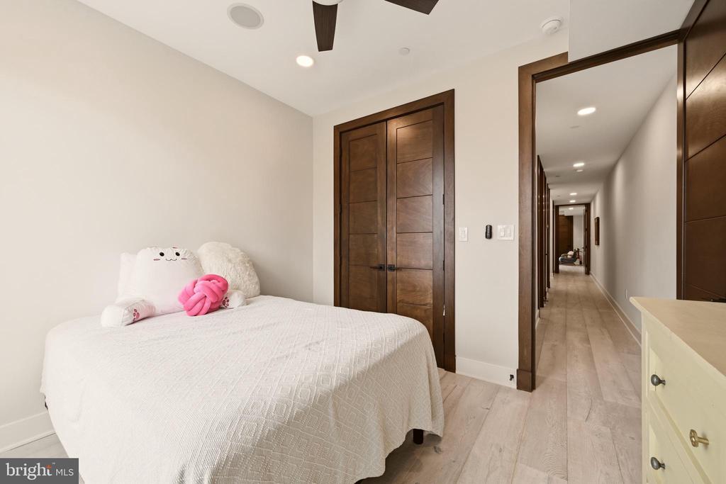 3554 13TH STREET NW Unit: 2