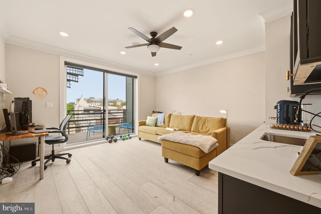 3554 13TH STREET NW Unit: 2
