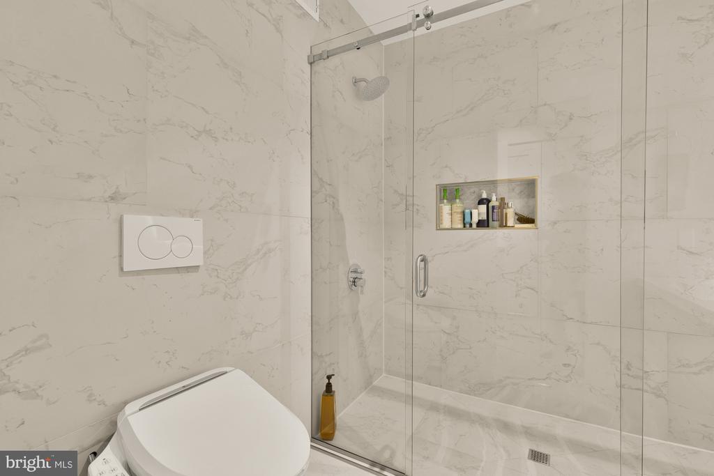 1530 3RD STREET NW Unit: 2