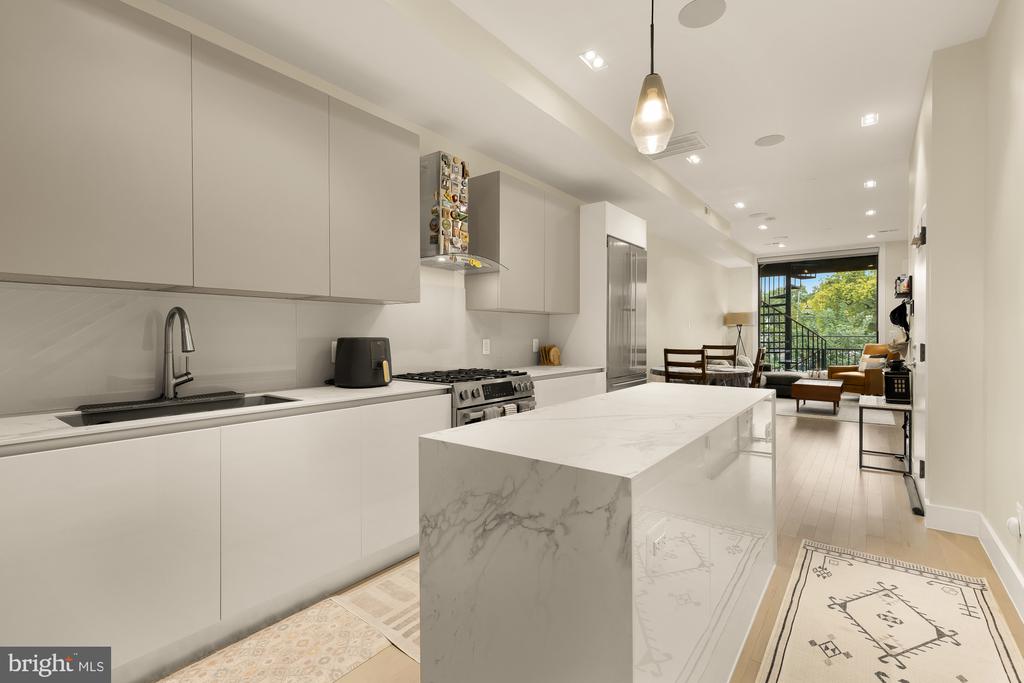 1530 3RD STREET NW Unit: 2
