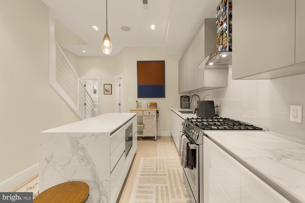 1530 3RD STREET NW Unit: 2