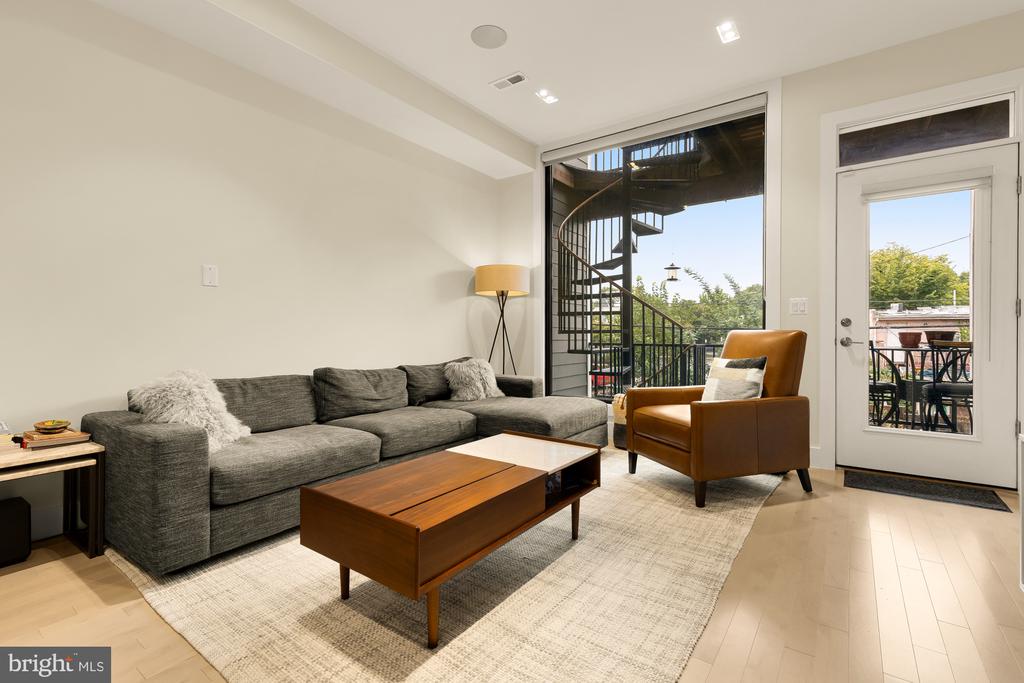 1530 3RD STREET NW Unit: 2