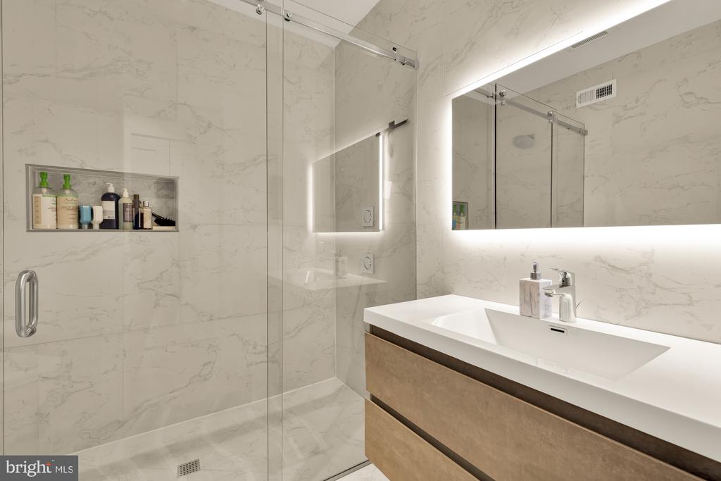 1530 3RD STREET NW Unit: 2