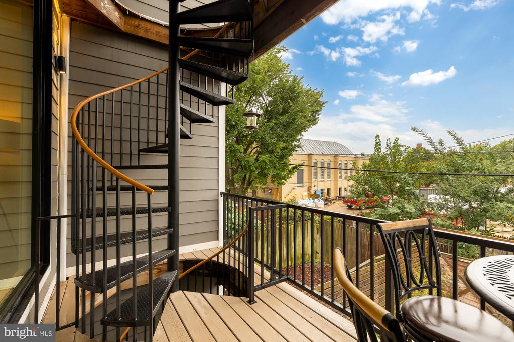 1530 3RD STREET NW Unit: 2