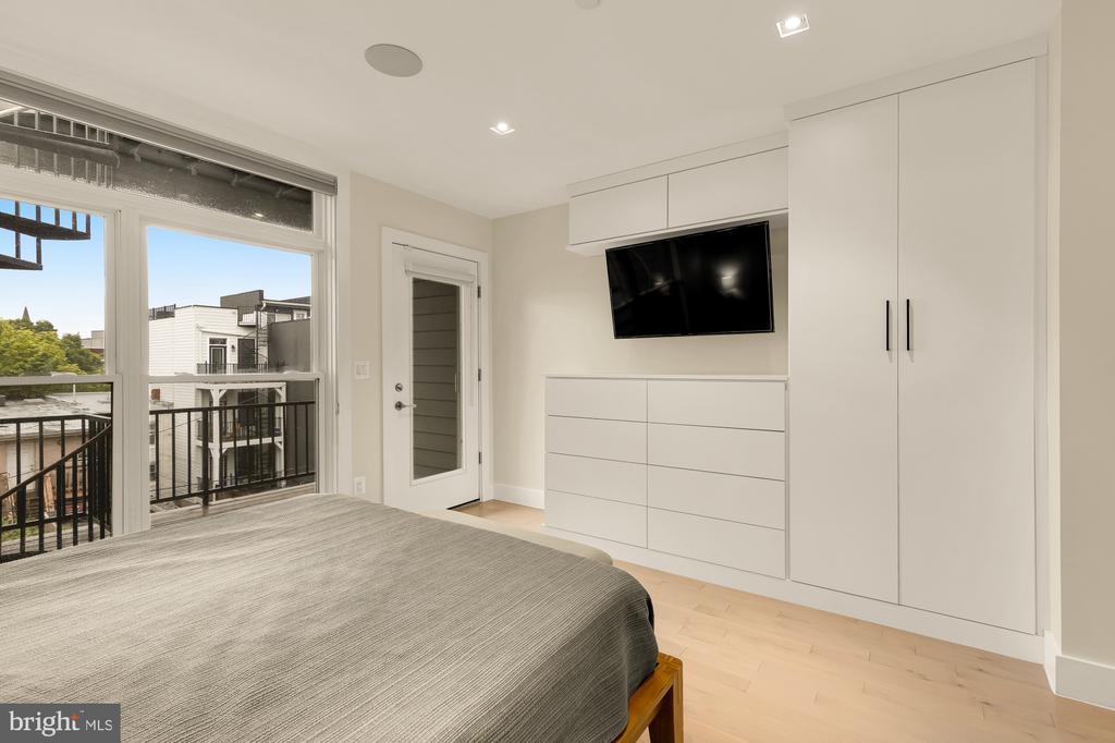 1530 3RD STREET NW Unit: 2