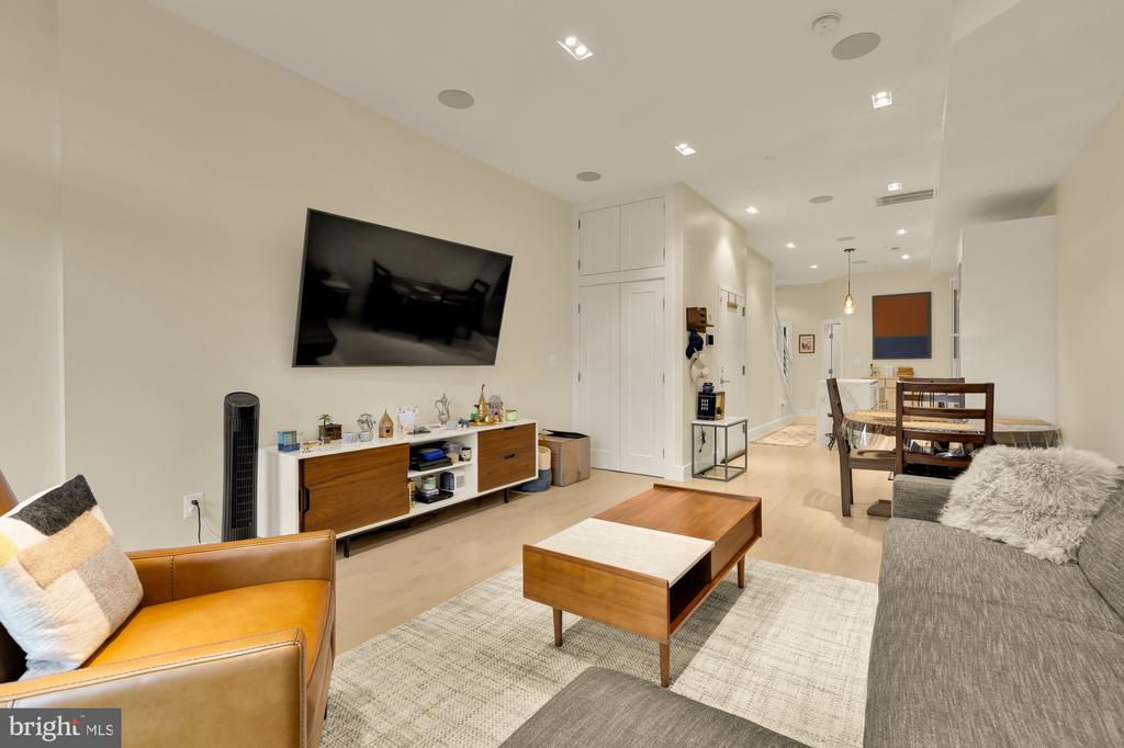 1530 3RD STREET NW Unit: 2