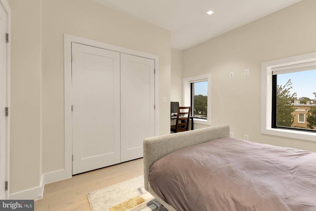 1530 3RD STREET NW Unit: 2