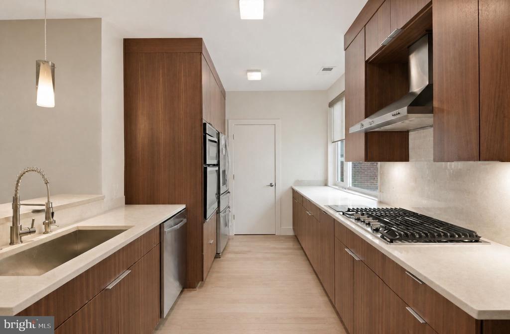 1436 CHAPIN STREET NW Unit: F