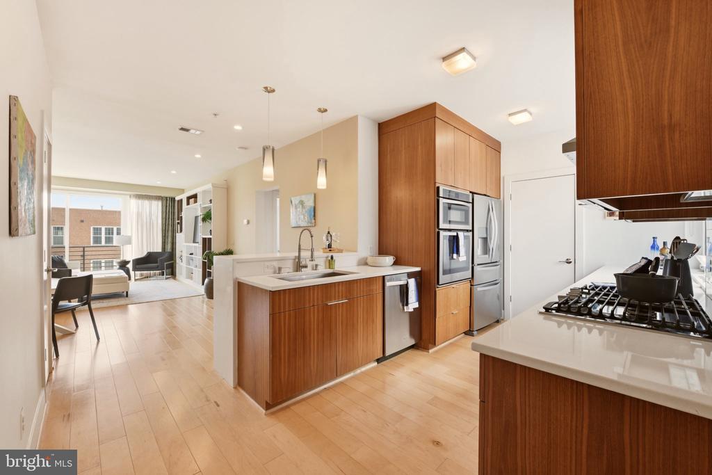 1436 CHAPIN STREET NW Unit: F
