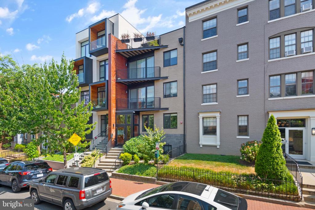 1436 CHAPIN STREET NW Unit: F