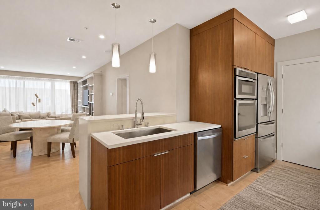 1436 CHAPIN STREET NW Unit: F
