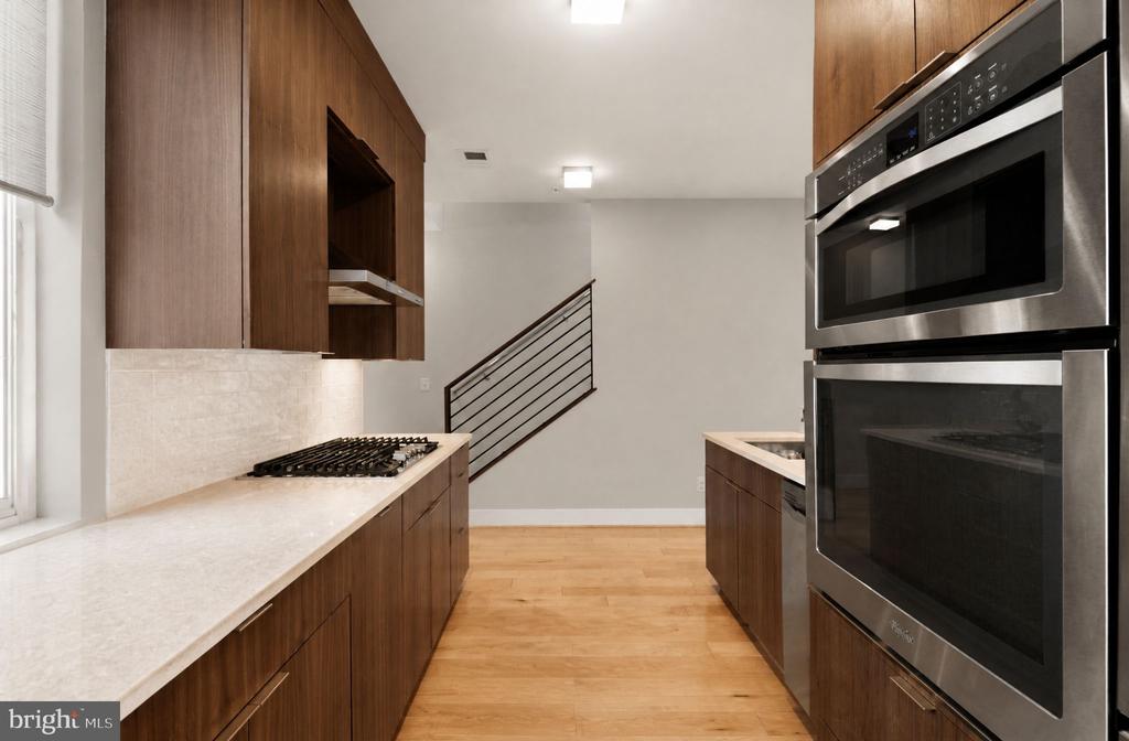 1436 CHAPIN STREET NW Unit: F