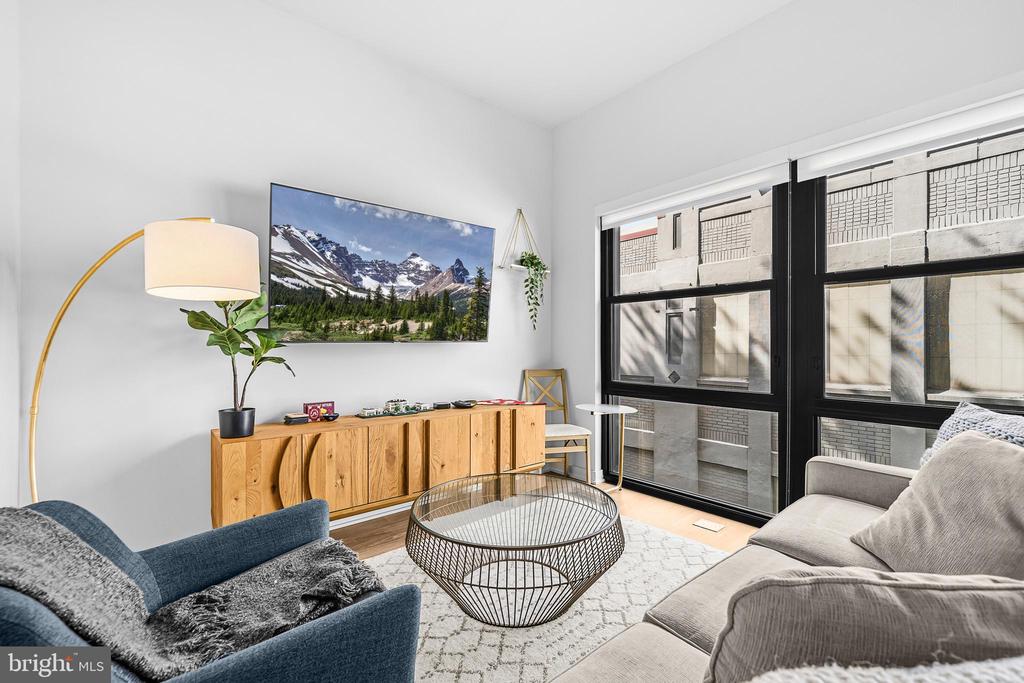 1625 ECKINGTON PLACE NE Unit: 715