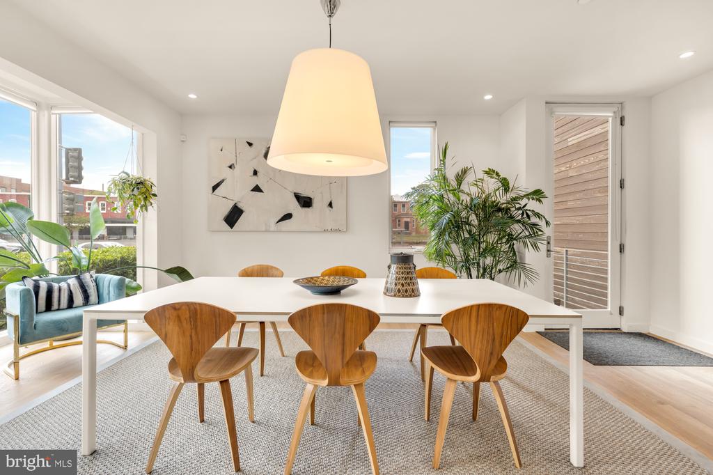 1501 4TH STREET NW Unit: 1