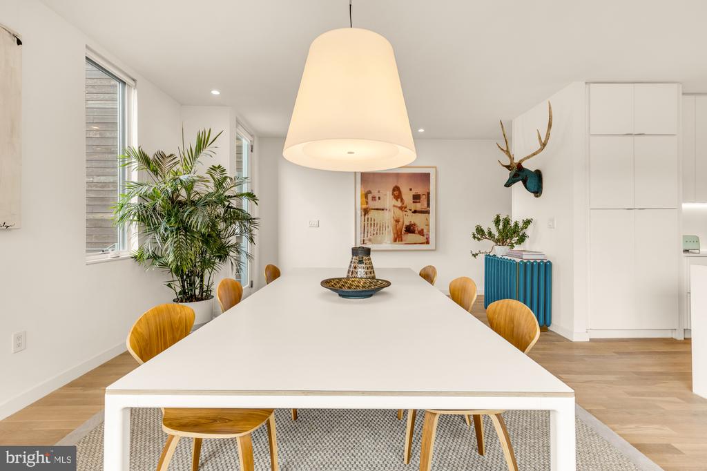 1501 4TH STREET NW Unit: 1