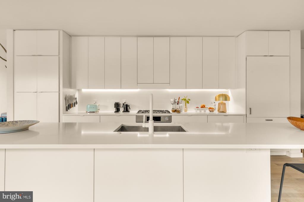 1501 4TH STREET NW Unit: 1