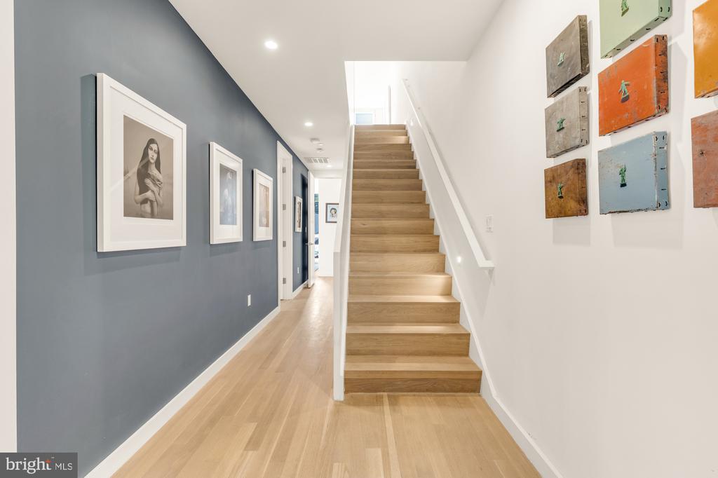 1501 4TH STREET NW Unit: 1