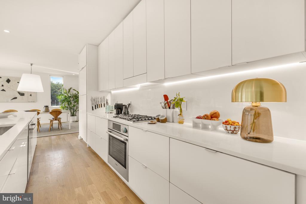 1501 4TH STREET NW Unit: 1