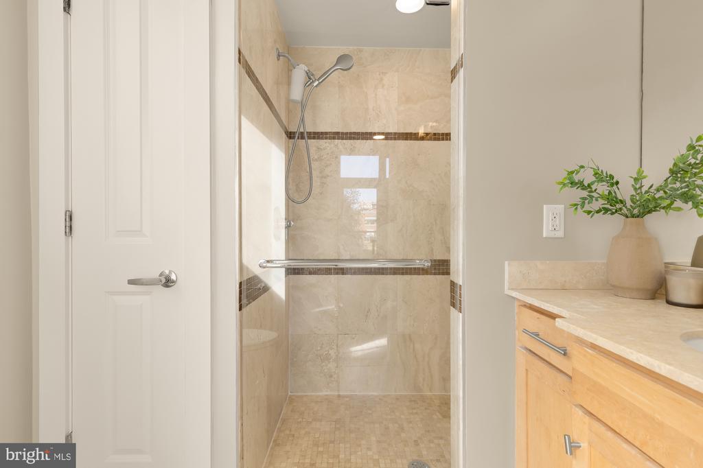 1654 EUCLID STREET NW Unit: 202