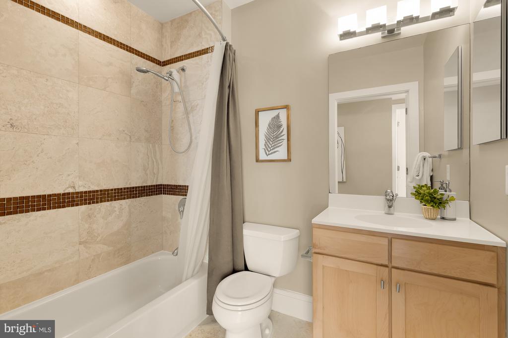 1654 EUCLID STREET NW Unit: 202