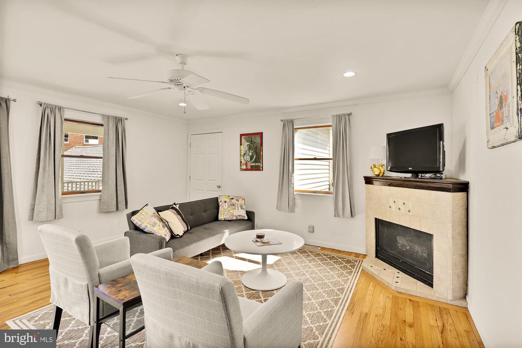 7 CAUSEY AVENUE