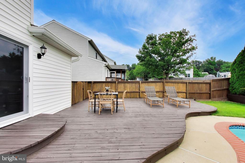 9313 KINGS GRANT ROAD