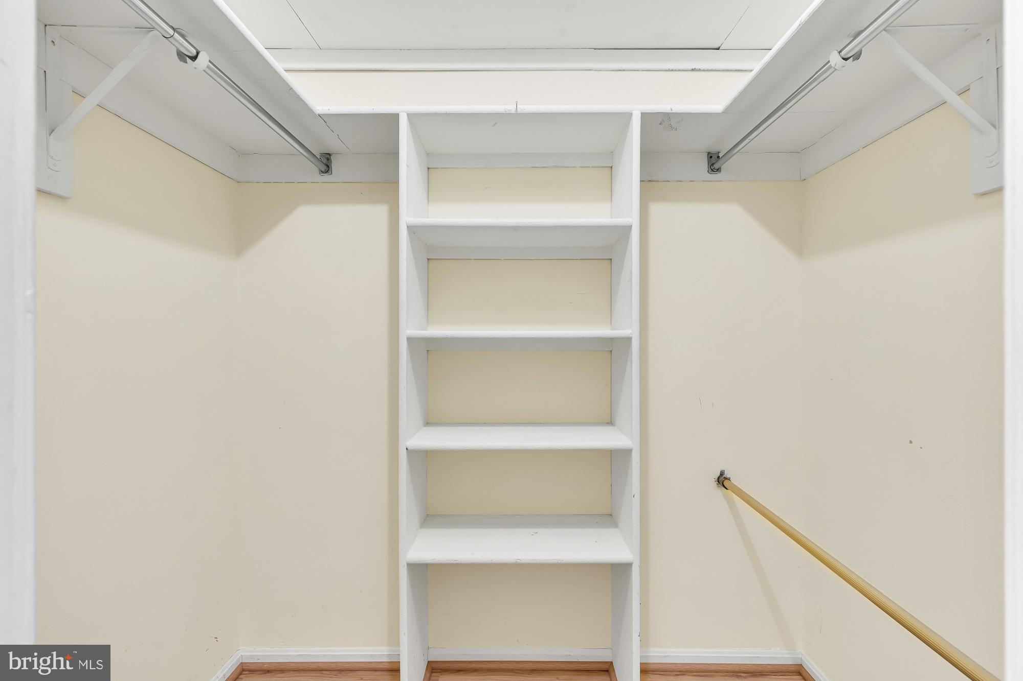 15101 Interlachen DRIVE Unit: 1-1015