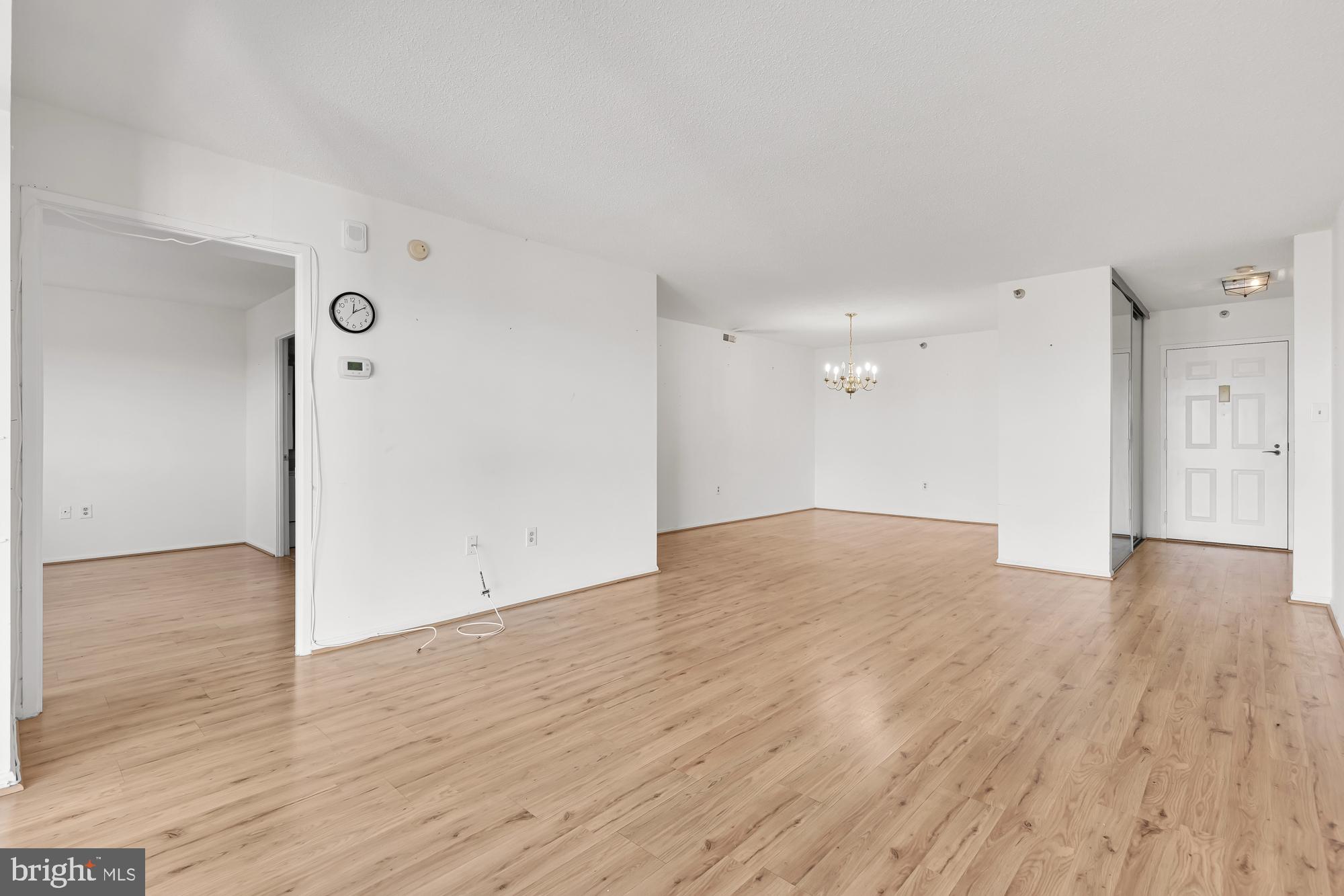 15101 Interlachen DRIVE Unit: 1-1015