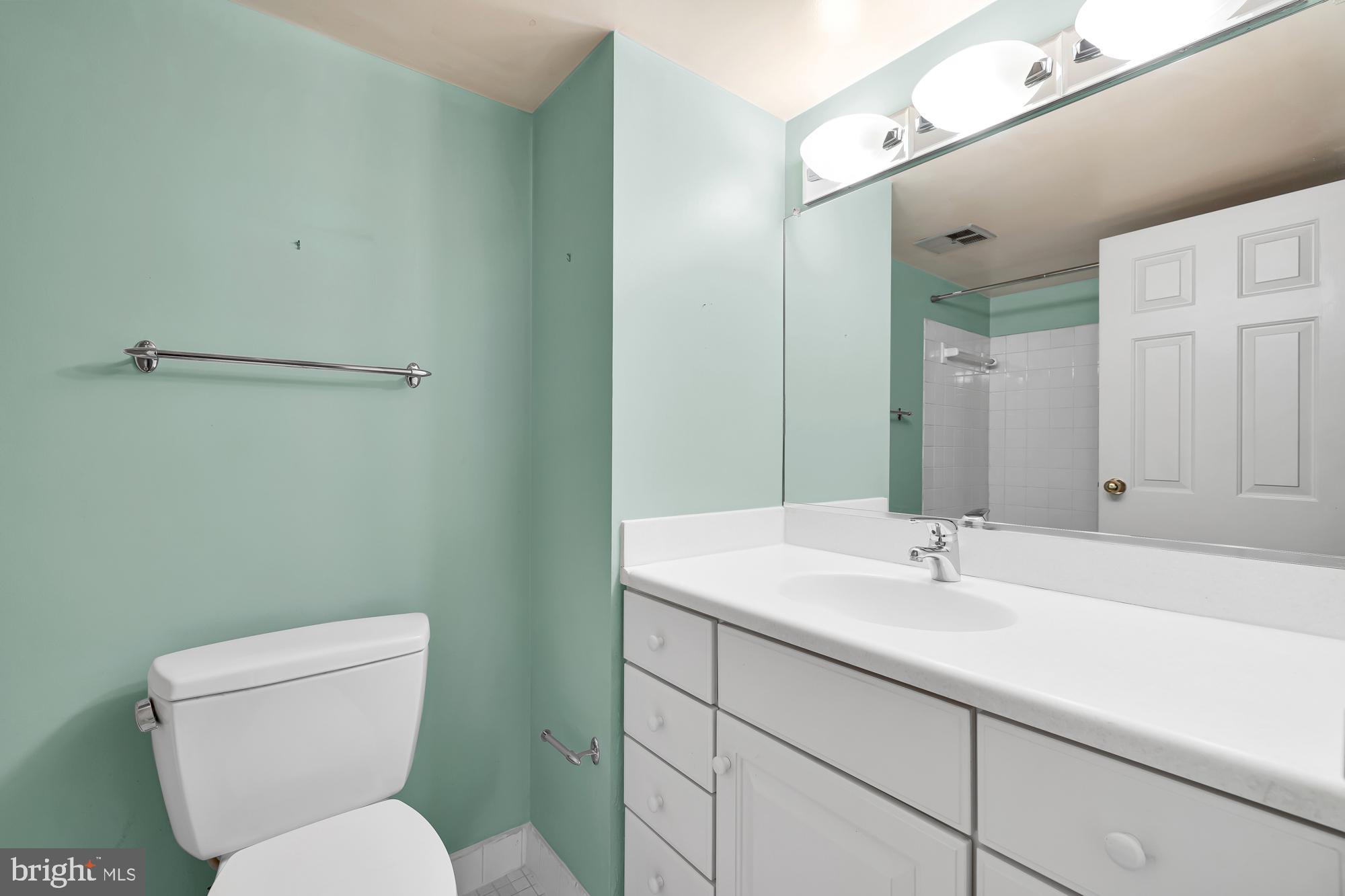 7401 Westlake Terrace Unit: 815