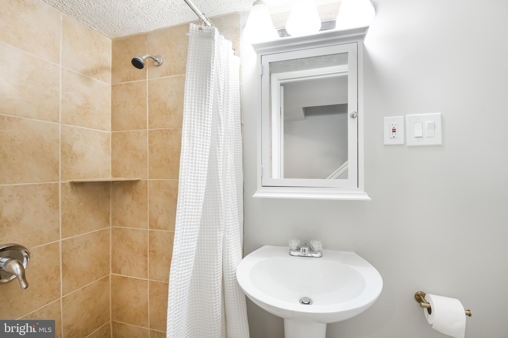 4303 Leatherwood Ter