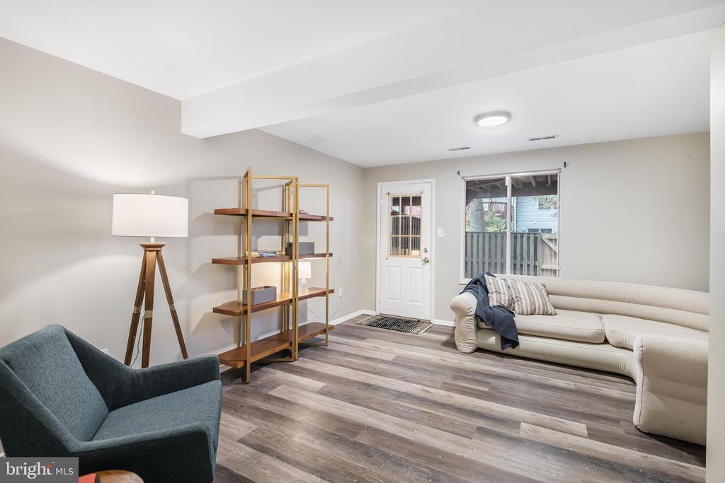 4303 Leatherwood Ter