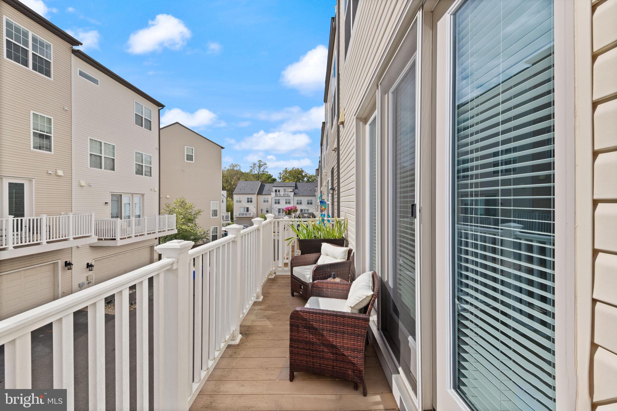 135 KLEE ALLEY