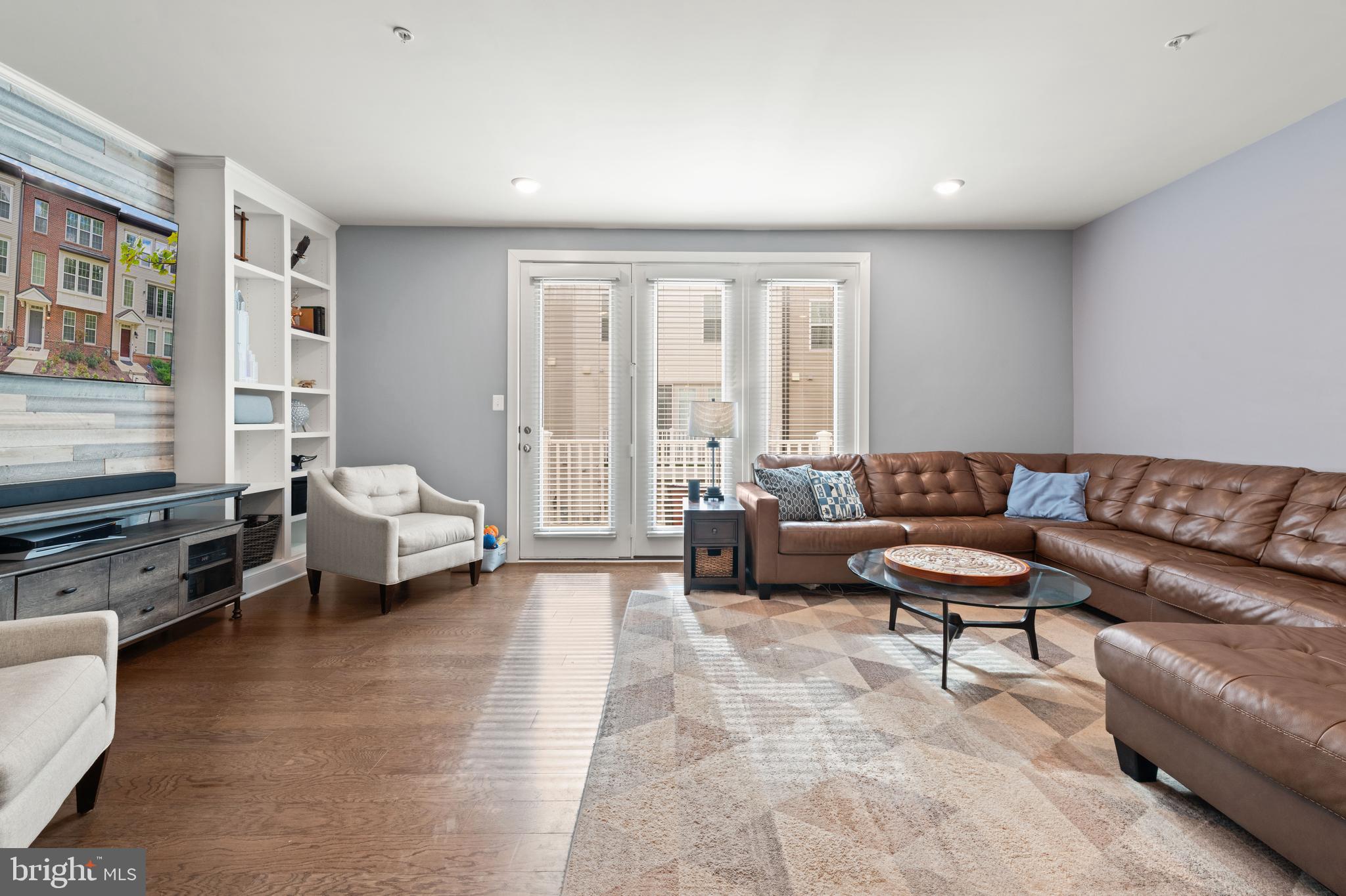 135 KLEE ALLEY