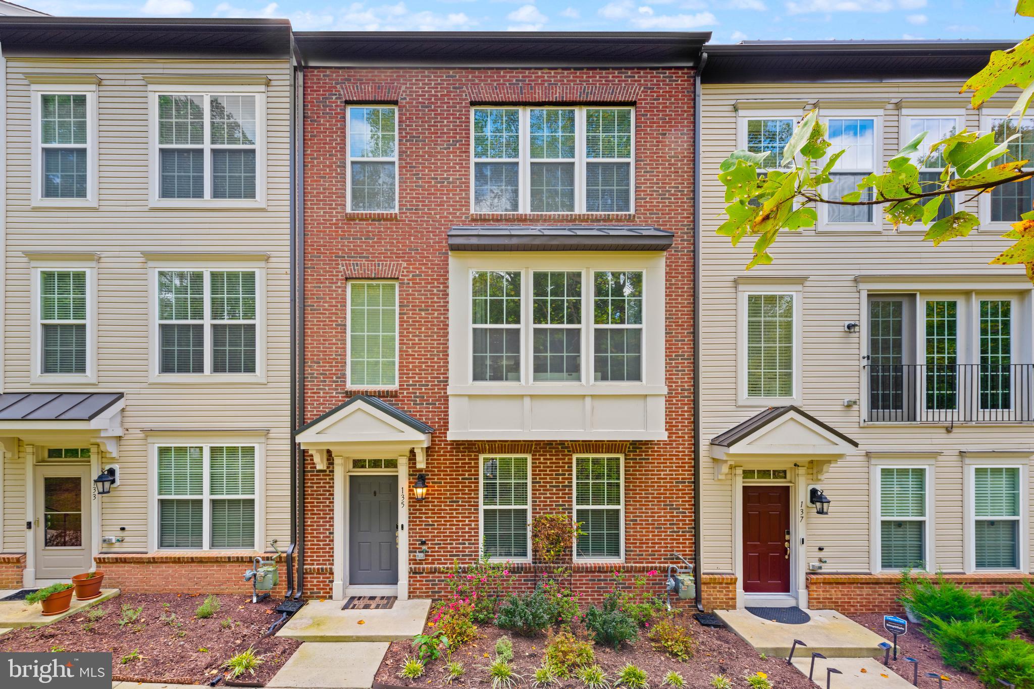 135 KLEE ALLEY
