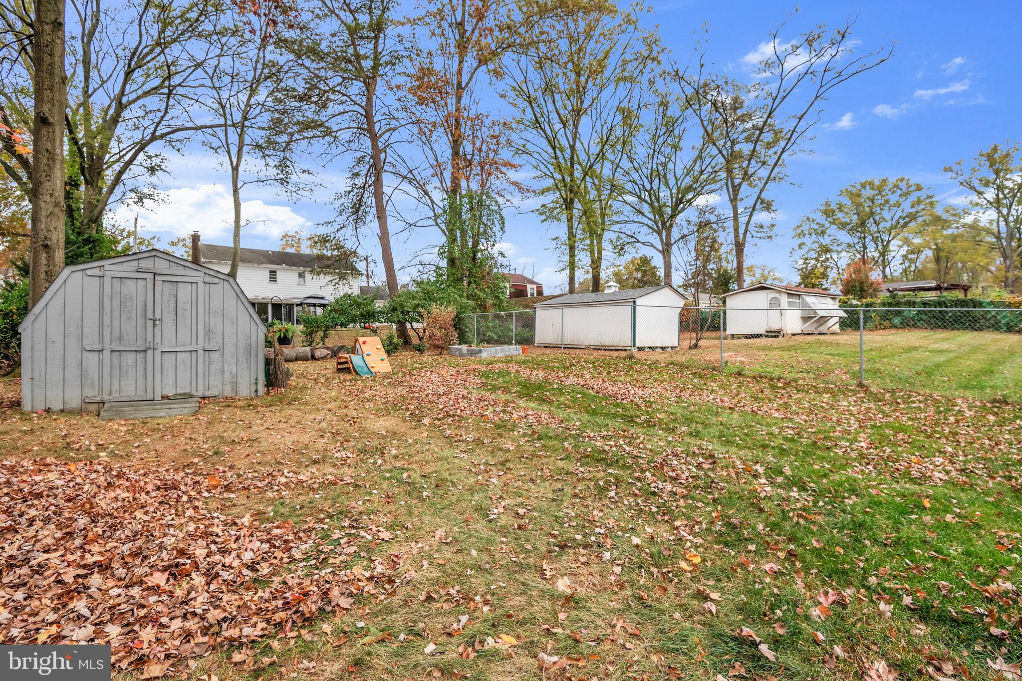 9107 IVANHOE RD