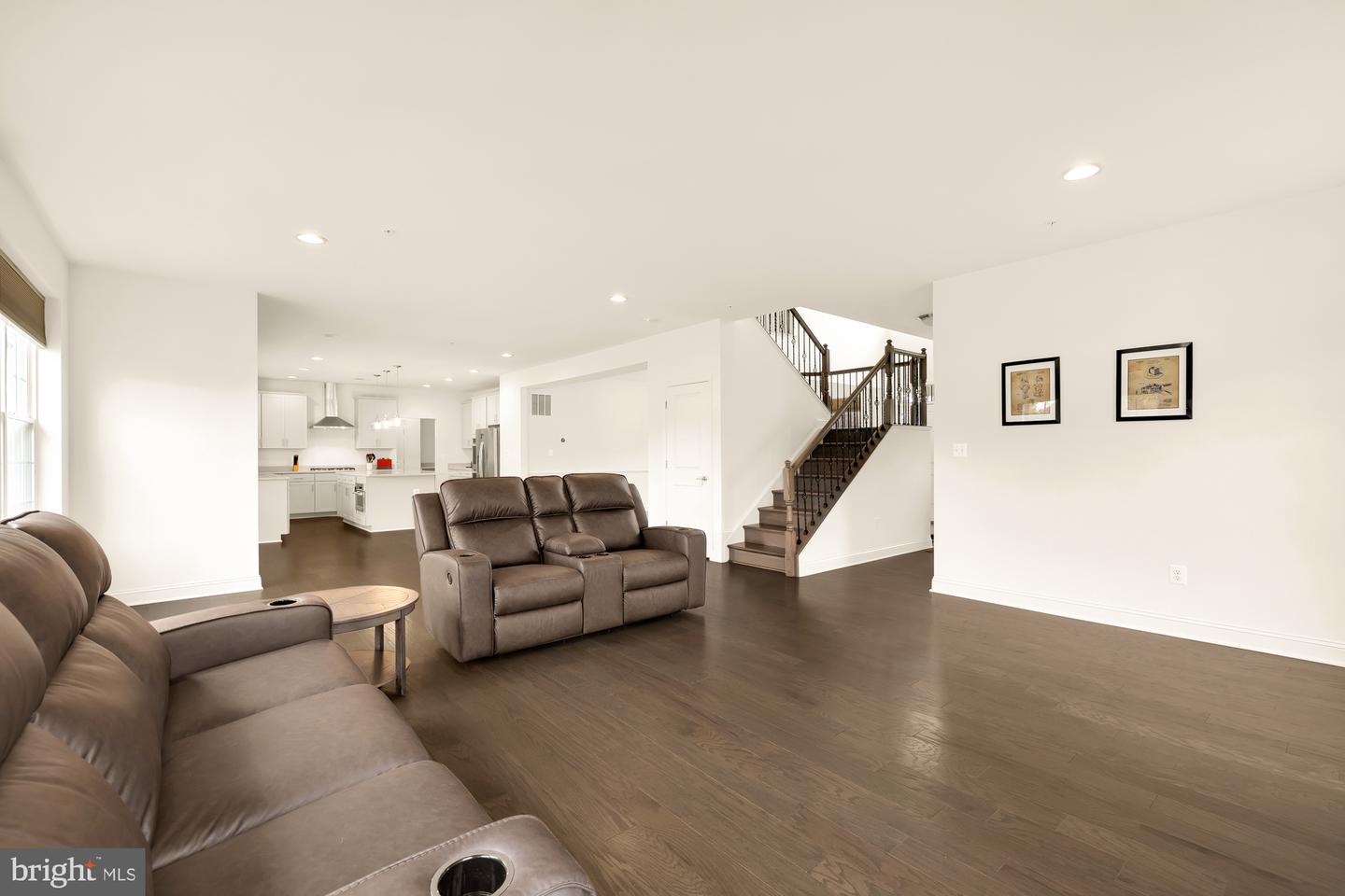 11108 King Gallahan Ct