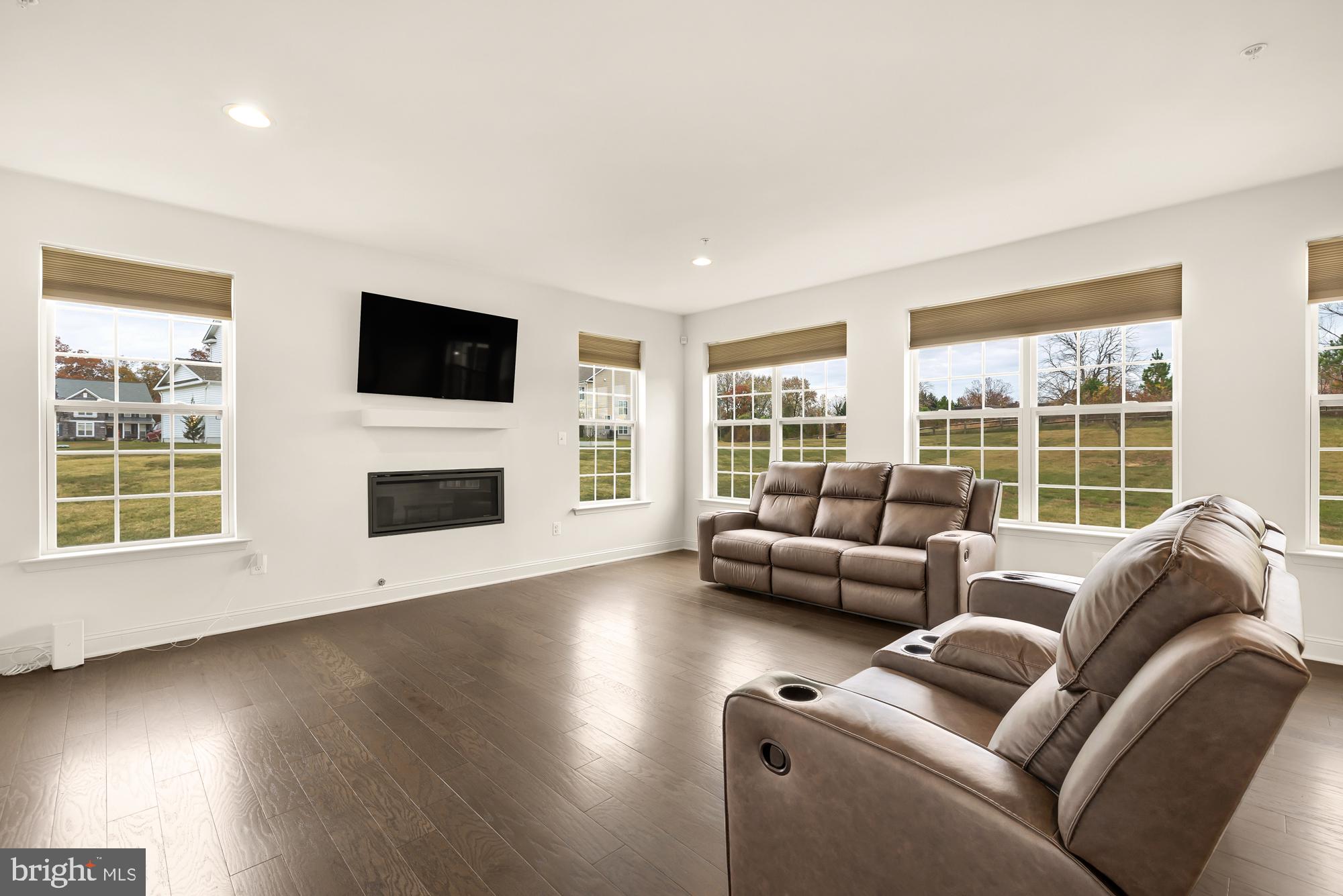 11108 King Gallahan Ct