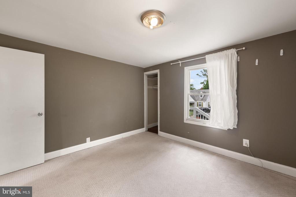 5423 Tilden Rd